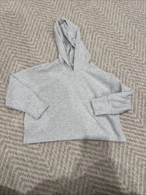 Girls Cozy Light Gray Ribbed Hoodie